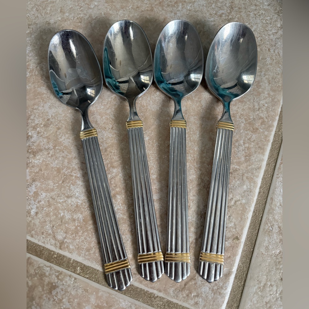 Wallace Gold Chardonnay 18/8 stainless steel place oval soup spoons set of 4